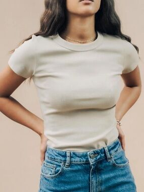 Yes Friends Women’s Premium Fitted T-shirt Stone